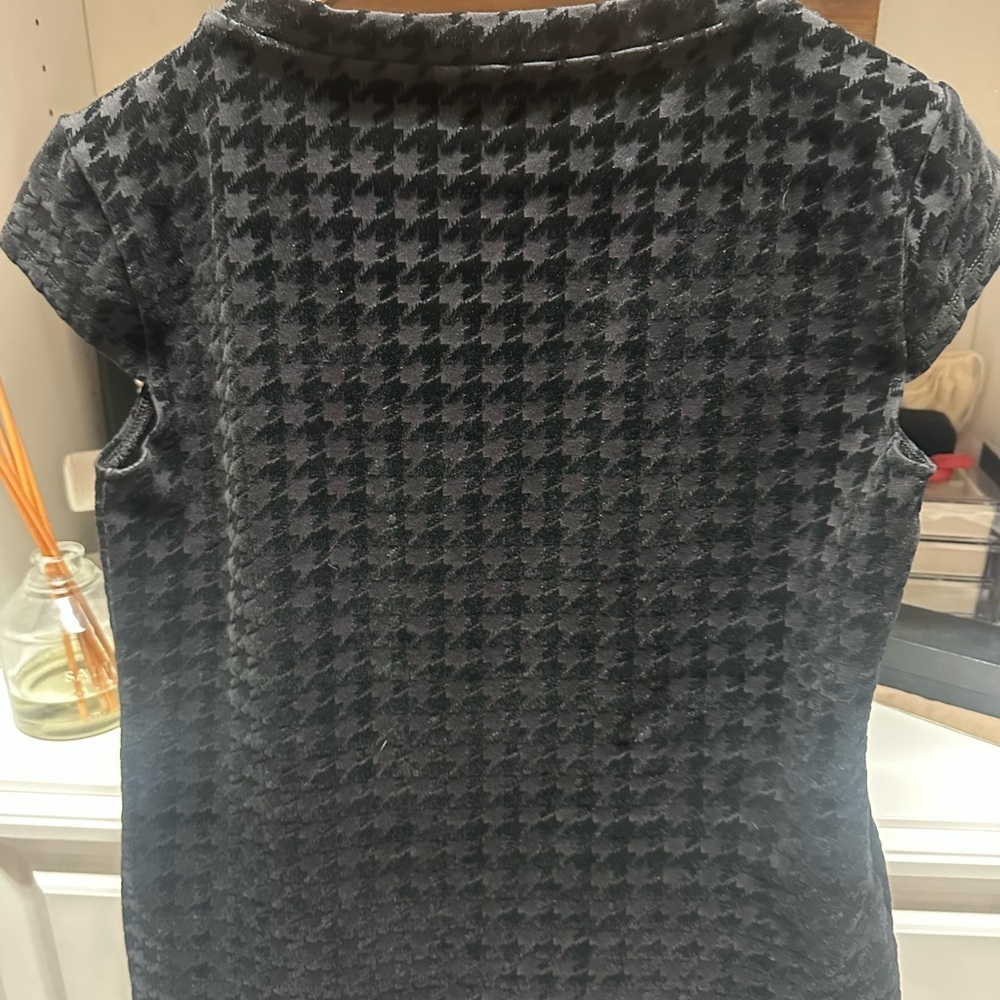 Ann Taylor Black Fitted Houndstooth Top - Picture 8 of 8